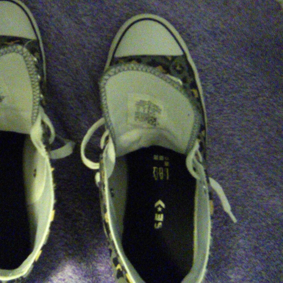 Limited Addition Cheetah print high tops size 11 - Picture 2 of 2